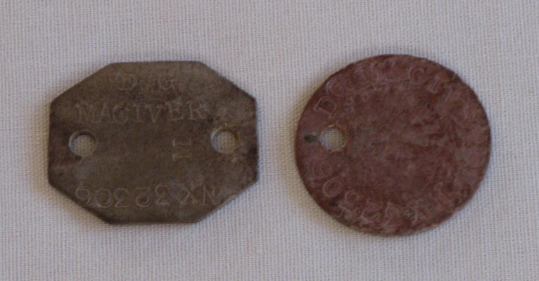 Dog tags
Australian Army dog tags inscribed with Don Maciver's name and service number.
Keywords: 100214c NX32306