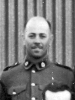 NX70486 - BOOTH, Edward Holroyd (Baldy or Ward), Capt. - D Company, O/C
From a photo of the Serjeants of 1st Battalion (City of Sydney Regiment), taken at Liverpool Camp on 1st December, 1939.
Keywords: 20101127a