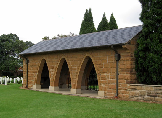 Entrance Building
Entrance building at Sydney War Cemetery, NSW
Keywords: 100125a